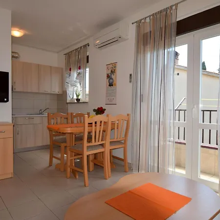 Jela By Interhome Lejlighed Malinska