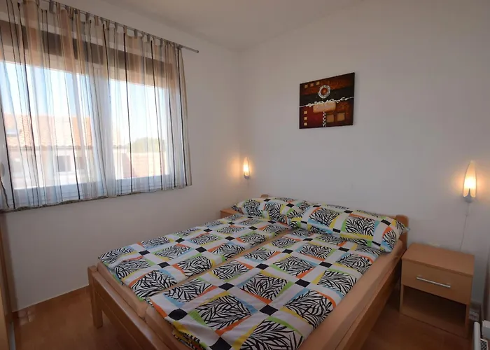 Apartment Jela By Interhome Malinska